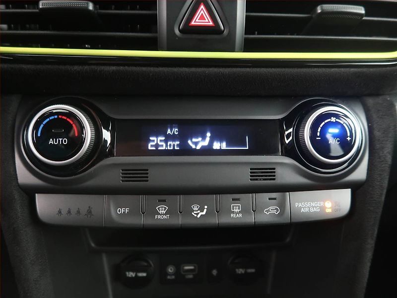 Hyundai Kona (2017) 1.0 T-GDI, Kůže, Tempomat - fotka 17 z 22