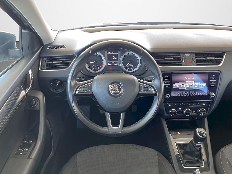 Škoda Octavia (2018) 2.0 TDI 110kW Style Plus combi - fotka 6 z 33