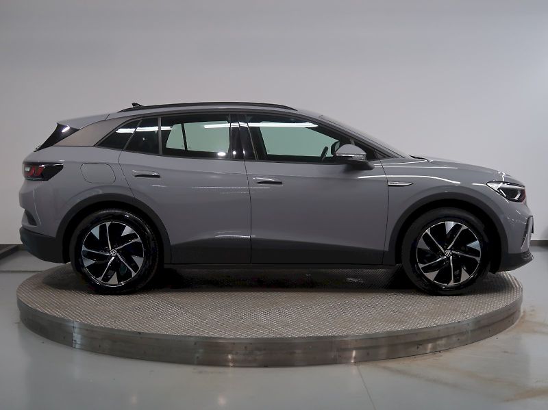 Volkswagen ID.4 (2023) Pro Performance 150kW 82kWh - fotka 9 z 36
