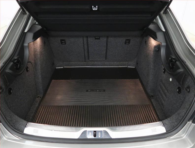 Škoda Superb (2014) 1.4 TSI, Serv.kniha, Bi-Xenony - fotka 13 z 20