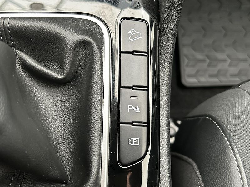 Kia Sportage 1.6 T-GDi GPF 4x2 TOP (2022) - fotka 20 z 35