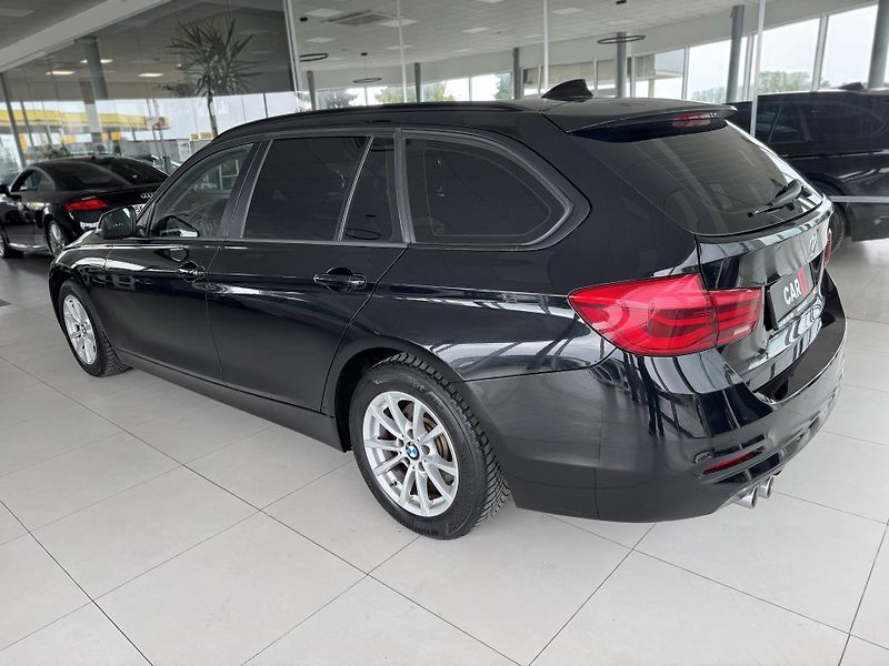 BMW Řada 3 320d 140kW*AUT*LED*Nav*El.Kufr - fotka 7 z 33