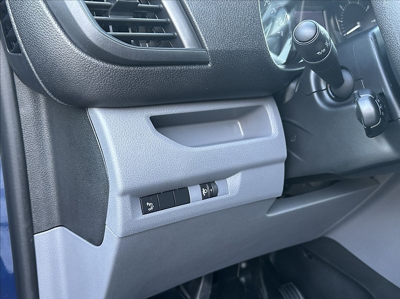Opel Vivaro 2,0 CDTI 150PS  L2 Kombi-6 Enj - fotka 31 z 53