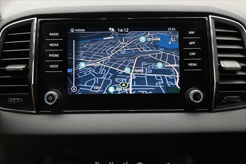 Škoda Karoq 2,0 TDI 85kW DSG Business Záru - fotka 20 z 31