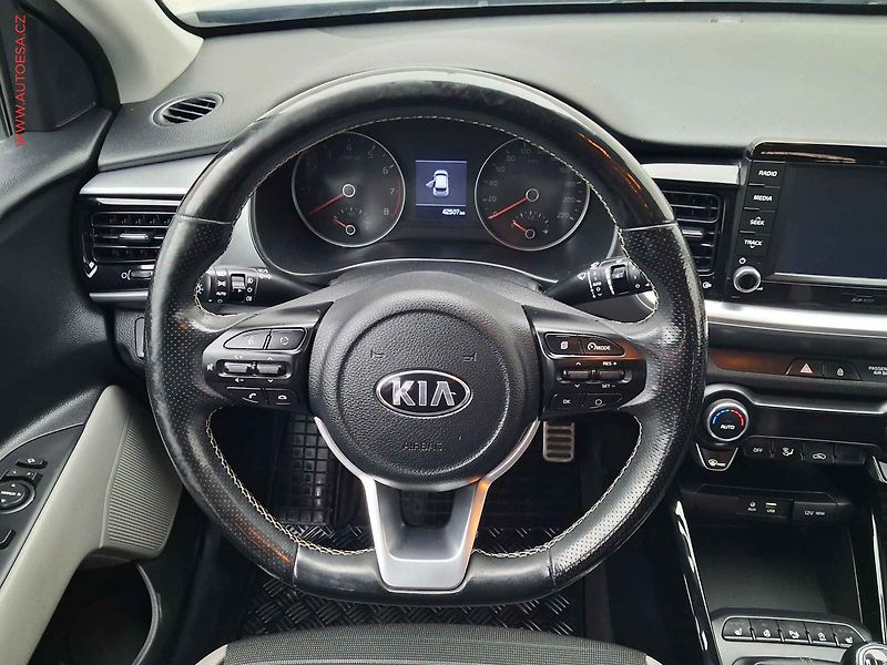 Kia Stonic (2019) 1.4i, ČR, Navi, kamera - fotka 11 z 18