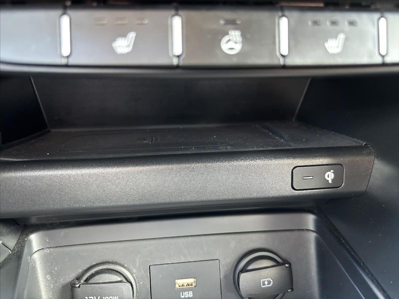 Kia Ceed 1,5 TGDi TOP ZÁRUKA KAMERA - fotka 28 z 40
