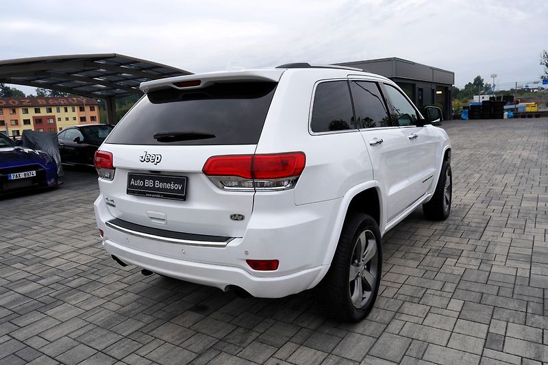 Jeep Grand Cherokee 3.0 CRD/Overland/Facelift/250 - fotka 6 z 46