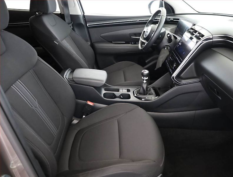 Hyundai Tucson (2021) 1.6 T-GDI - fotka 7 z 21