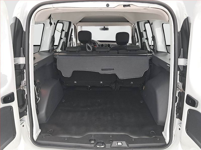 Dacia Dokker (2020) Arctica 1.3 TCe, 5Míst, ČR - fotka 14 z 16