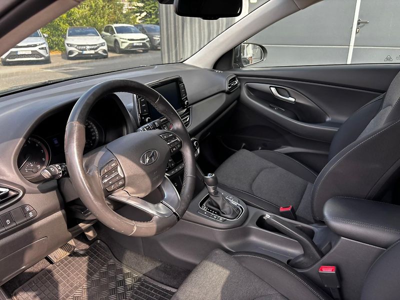 Hyundai i30 - fotka 14 z 16