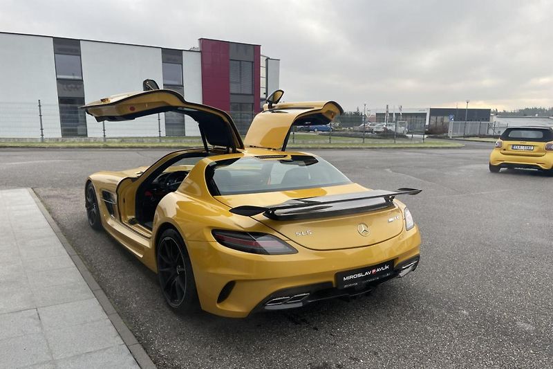 Mercedes-Benz SLS AMG BLACK SERIES - fotka 7 z 20