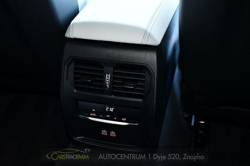 BMW M3 COMP.HUD H/K CARBON CERAMIC ČR - fotka 52 z 62