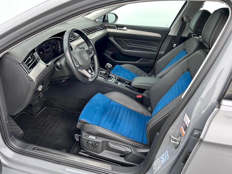 Volkswagen Passat (2022) 2.0 TSI 140kW DSG Elegance - fotka 5 z 35