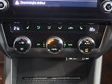 Škoda Octavia (2017) RS 230 2.0TSI 169KW NAVI MANUÁ - náhled 28