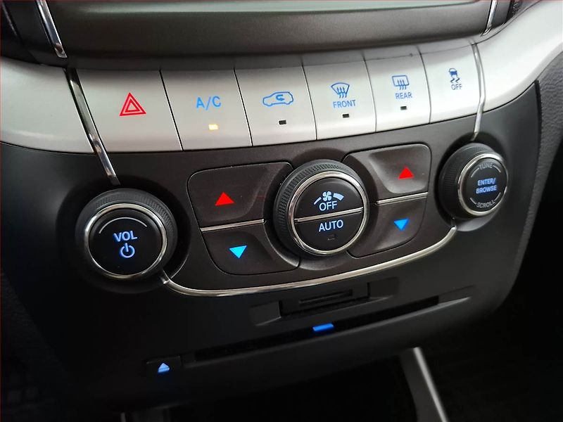 Fiat Freemont (2013) 2.0 MultiJet, 4X4, Automat - fotka 18 z 22