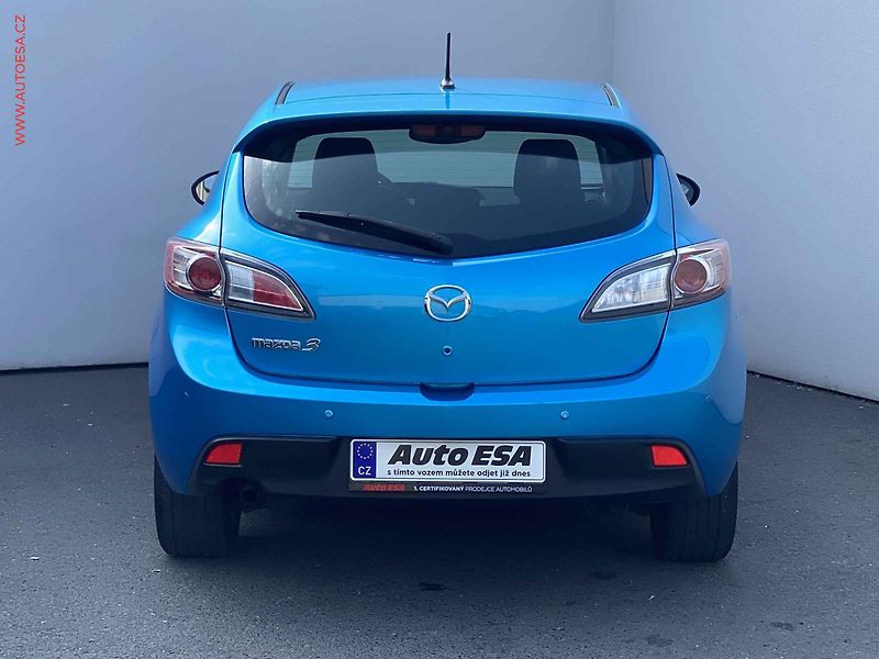 Mazda 3 (2009) 1.6i, Xenon, výhřev.sed - fotka 5 z 16