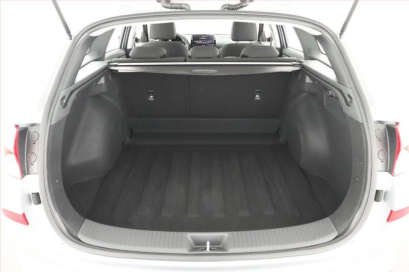 Hyundai i30 (2026) 1.0 T-GDI, COMFORT, KAMERA - fotka 13 z 13