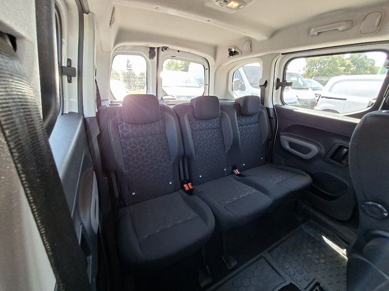 Peugeot Rifter ACTIVE 1.5 BHDi 130k M6 - fotka 6 z 22