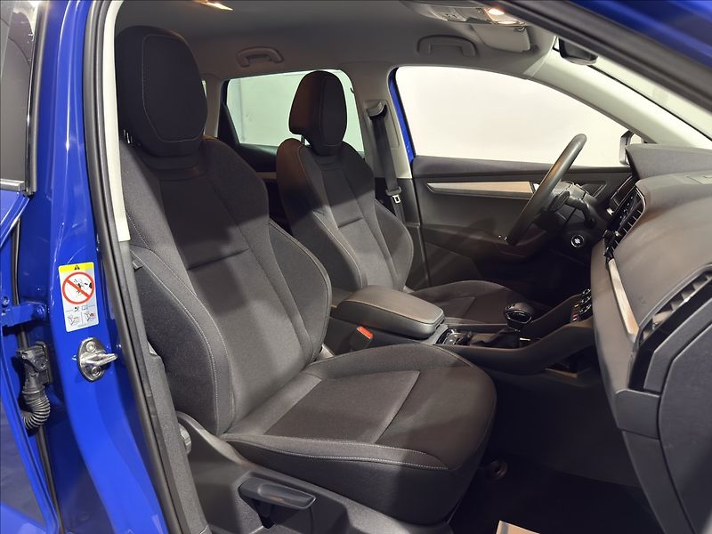 Škoda Karoq 2,0   TDI DSG 4X4 VIRTUAL ACC - fotka 26 z 33