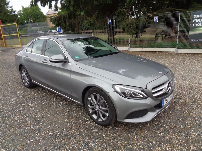 Mercedes-Benz Třídy C 1,6 - fotka 7 z 15