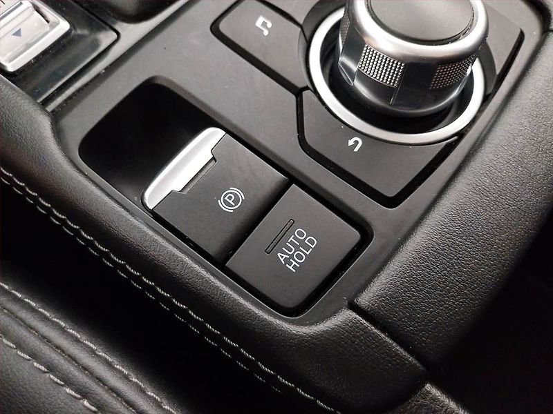 Mazda CX-3 (2018) Revolution 2.0 Skyactiv-G - fotka 24 z 27