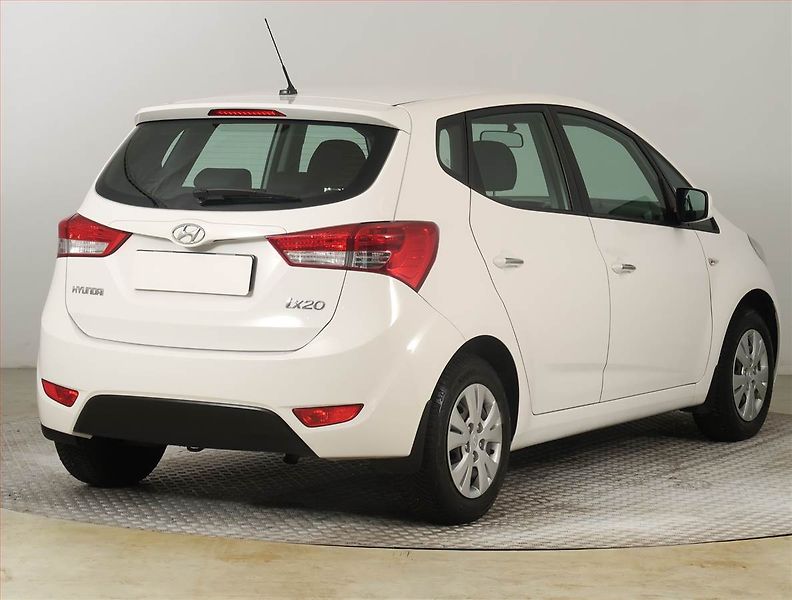 Hyundai ix20 (2013) 1.4 CVVT, Serv.kniha - fotka 5 z 15