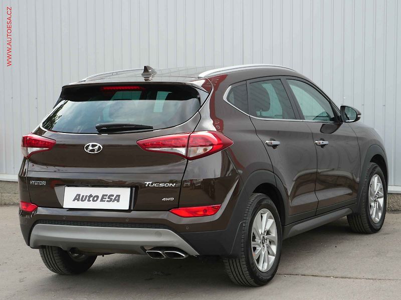 Hyundai Tucson (2017) 2.0 CRDi 4x4, 1.maj,ČR, Style - fotka 4 z 26