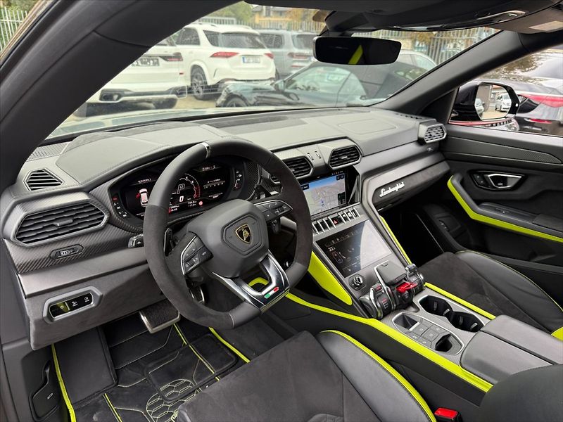 Lamborghini Urus 4.0 V8 Ceramic - fotka 14 z 25