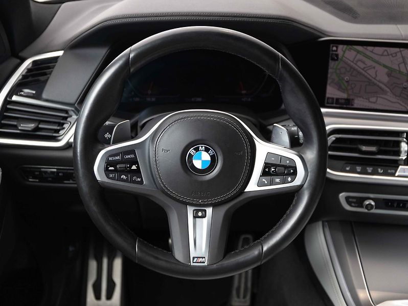 BMW X5 xDrive40i - fotka 12 z 22