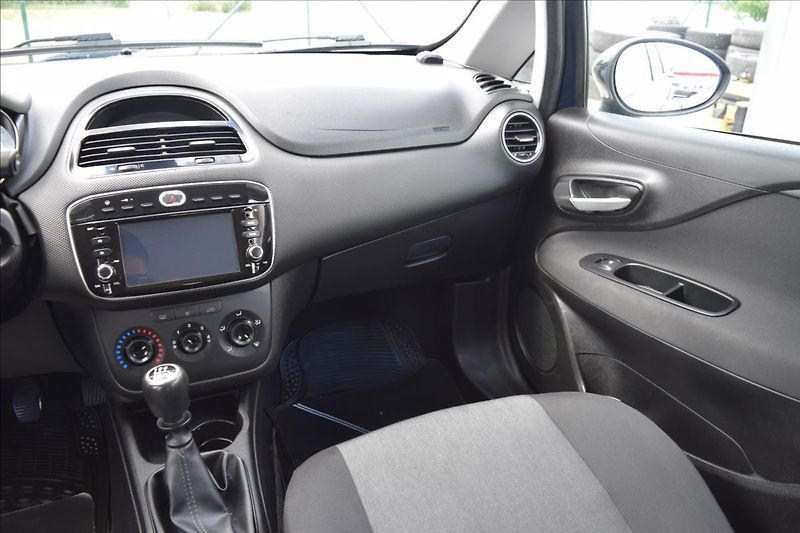 Fiat Grande Punto 1,2 i 51KW PO ROZVODECH KLIMA - fotka 28 z 42