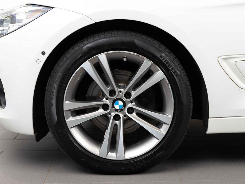 BMW Řada 3 320d xDrive Gran Turismo - fotka 4 z 6