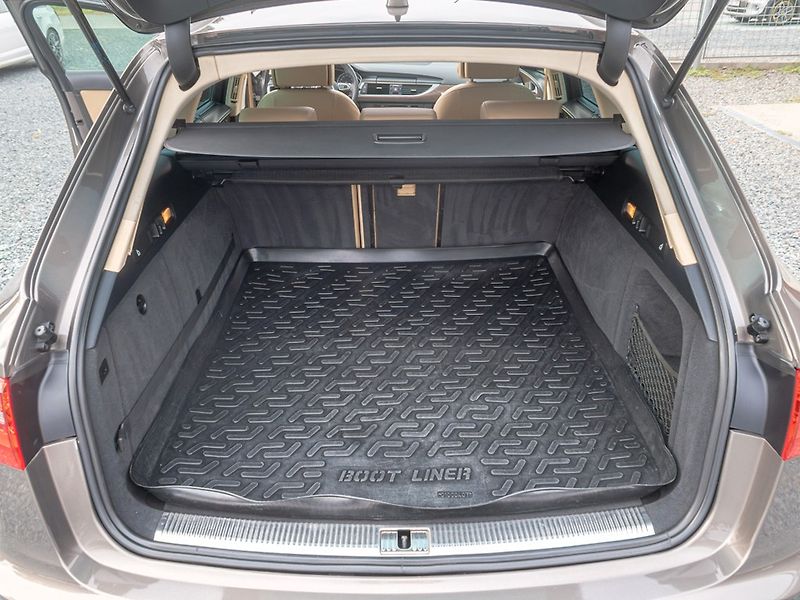 Audi A6 Allroad (2014) 3.0TDI 180KW – VÝBAVA - fotka 36 z 44