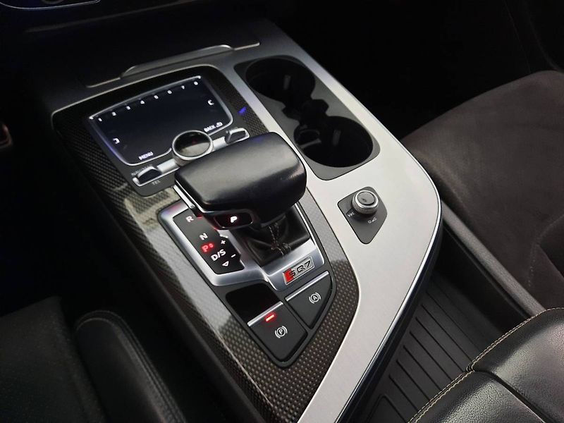 Audi SQ7 (2017) 4.0 TDI quattro (320kW/435k) T - fotka 13 z 30