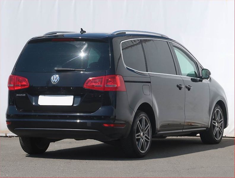 Volkswagen Sharan (2010) Highline 2.0 TDI, Automat - fotka 5 z 19