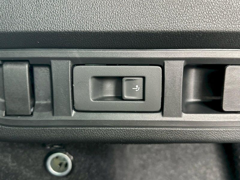 Škoda Octavia (2022) Combi 2.0TSI 180kW RS - fotka 36 z 38