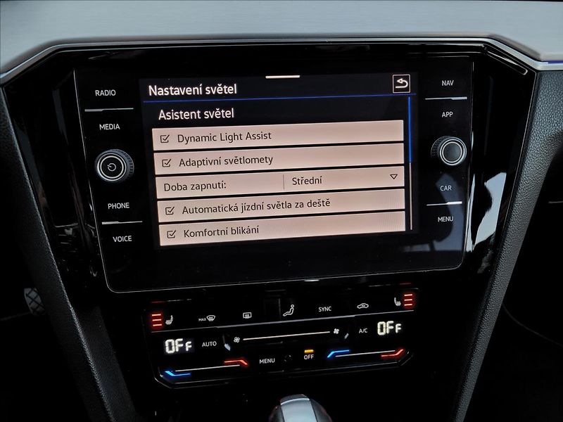 Volkswagen Passat 2,0 zálohováno - fotka 27 z 48