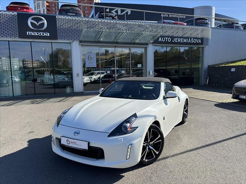 Nissan 370 Z 3,7 i Premium 1.ČR TOP STAV - fotka 9 z 49