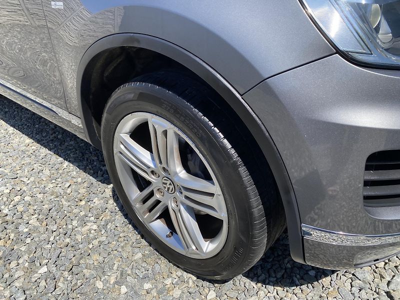 Volkswagen Touareg 3.0TDi 4x4 FL 2017 ELEGANCE 1A - fotka 65 z 176