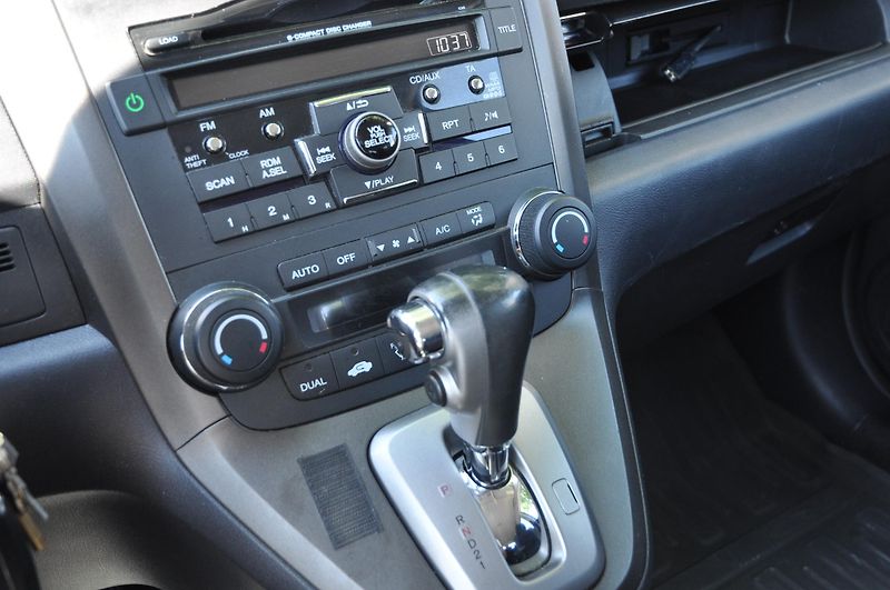 Honda CR-V 2.2i-DTEC 110kW 4WD Automat - fotka 12 z 19