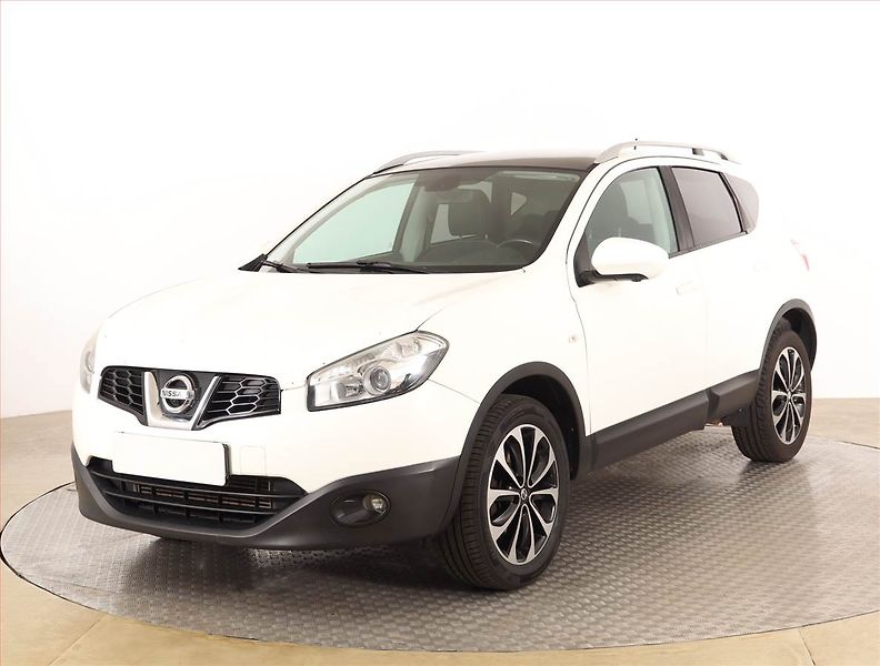 Nissan Qashqai (2012) 1.6 dCi, Navi, Tempomat - fotka 2 z 18