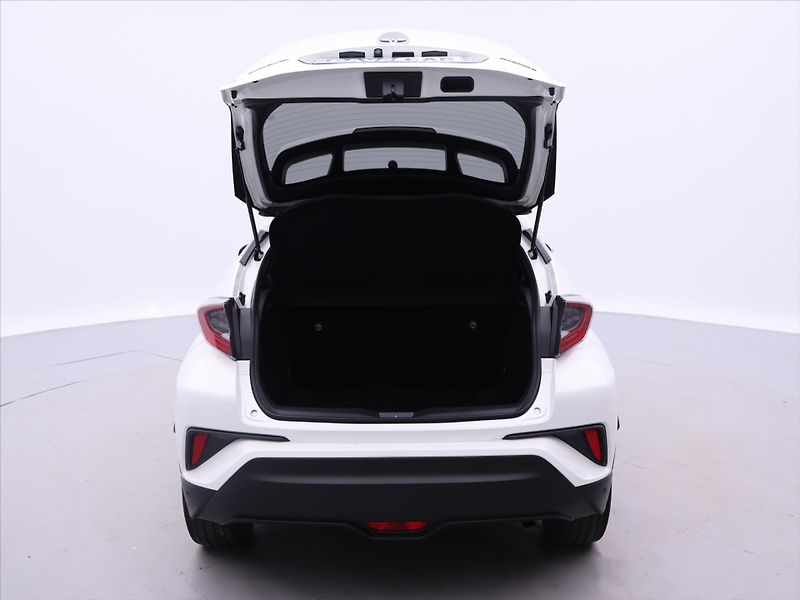 Toyota C-HR 1,8 E-CVT Executive CZ - fotka 9 z 37