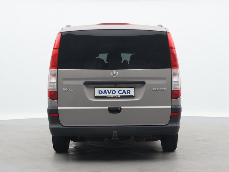 Mercedes-Benz Vito 3,0 165 kW, 6 míst, Automat - fotka 6 z 25