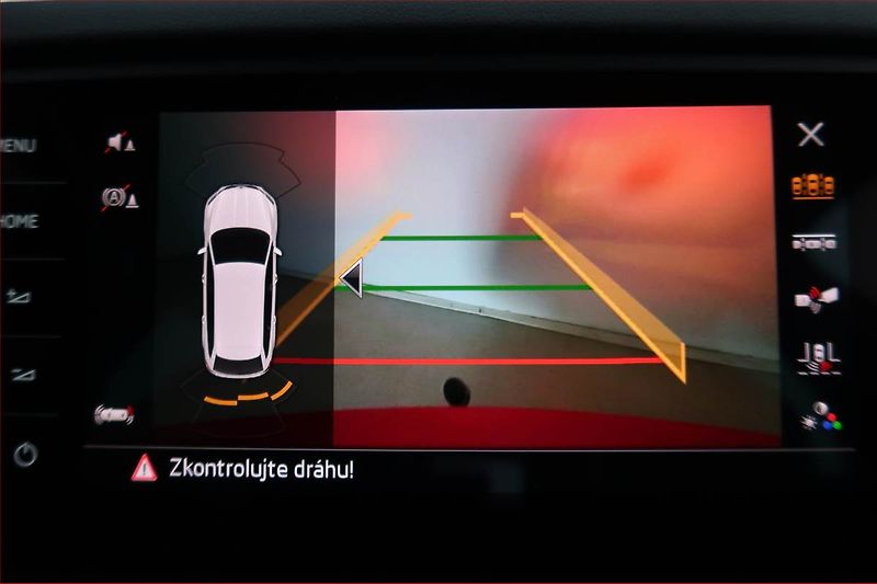 Škoda Octavia (2018) RS 2.0 TSI - fotka 16 z 23