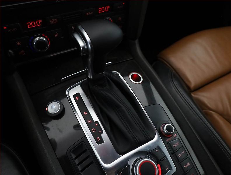 Audi Q7 (2006) 4.2 FSI , LPG, 4X4, Automat - fotka 12 z 18