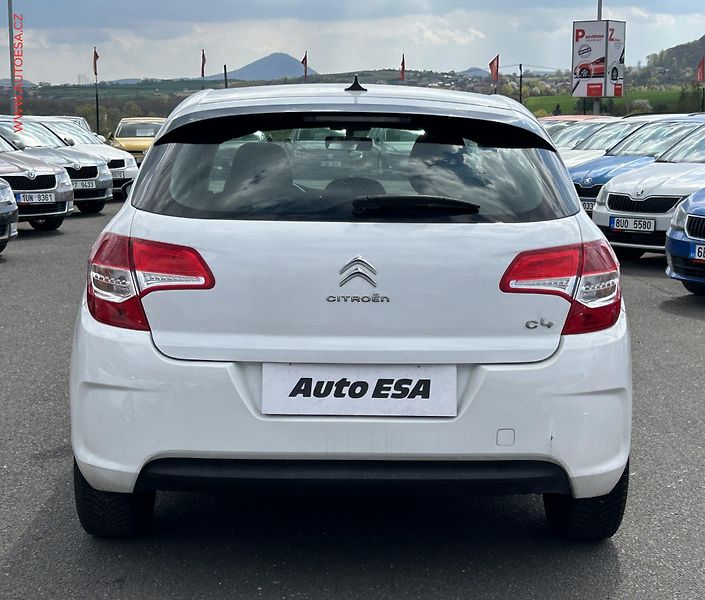 Citroën C4 (2013) 1.4i, ČR, AC, temp - fotka 5 z 16