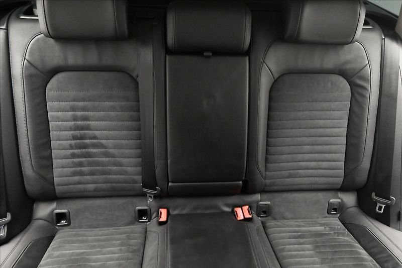Volkswagen Passat 2,0 TDI 110 kW Highline Záruka - fotka 27 z 30