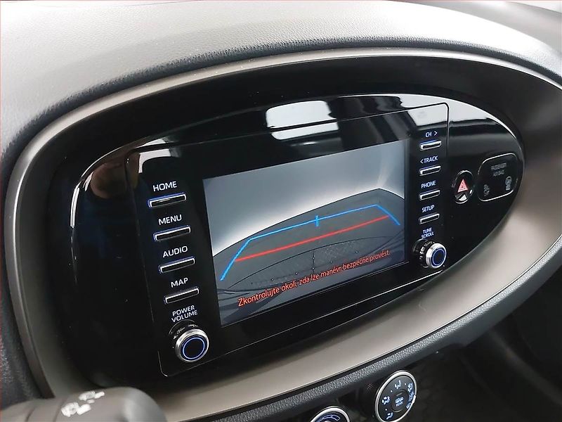 Toyota Aygo (2024) 1.0, Automat, Serv.kniha - fotka 16 z 16