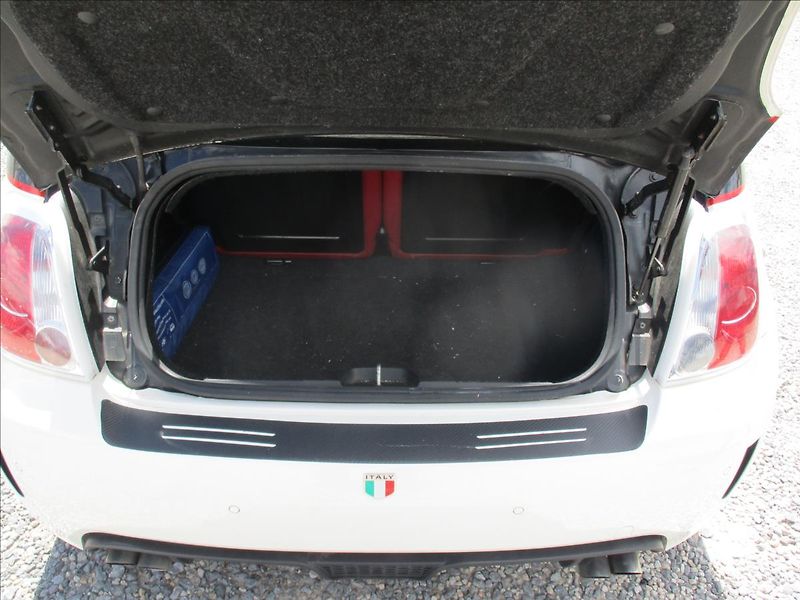 Fiat 500 1,4 T-Jet M 99kw ABARTH TOP - fotka 21 z 26