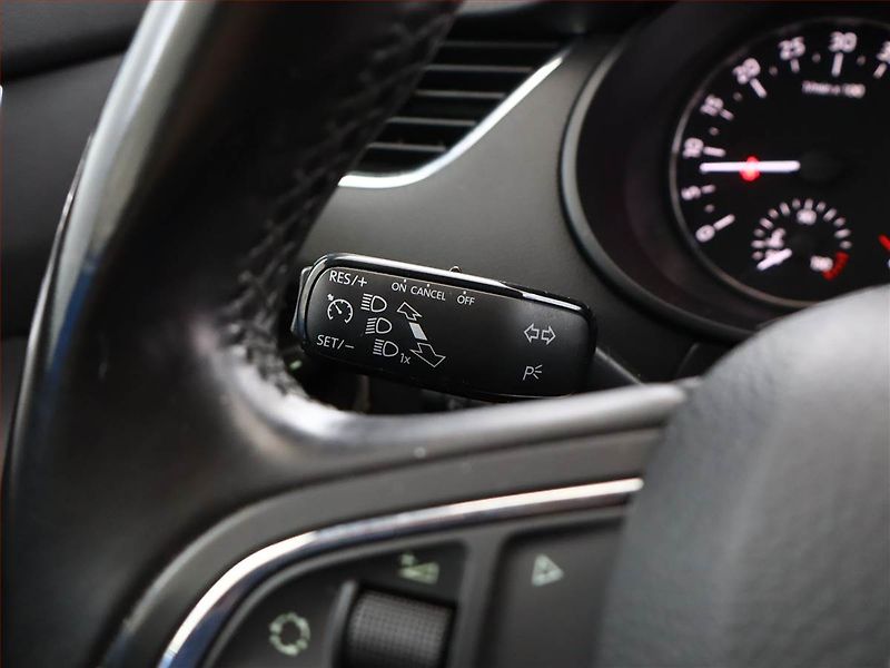 Škoda Octavia (2013) Elegance 1.6 TDI, Serv.kniha - fotka 16 z 16