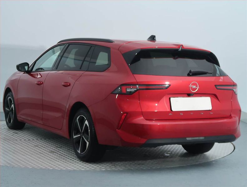 Opel Astra (2025) Edition 1.2 Turbo - fotka 4 z 18